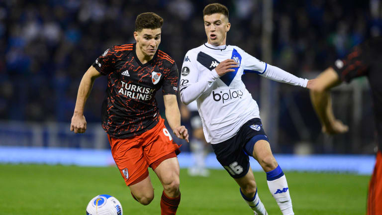 Maximo Perrone playing against Julian Alvarez