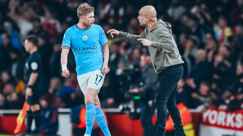 Pep Guardiola giving instructions to Man Of The Match against Arsenal - Kevin De Bruyne