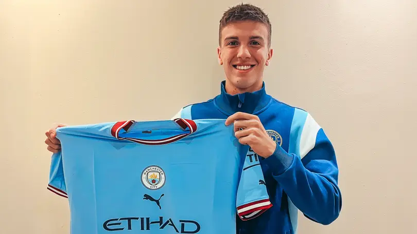 Manchester City signs the Argentine midfielder Maximo Perrone on a five-and-a-half year deal