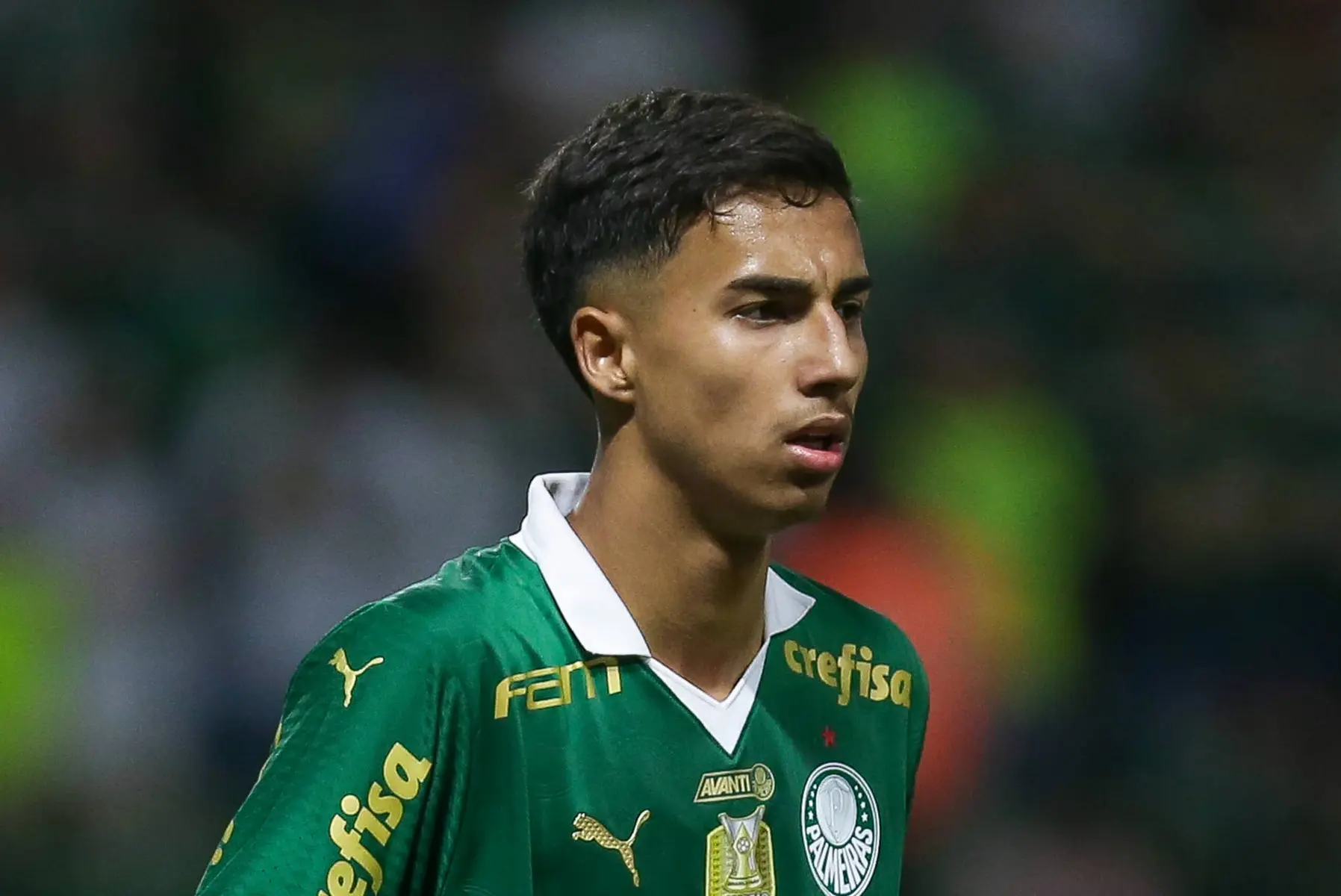 City Eye Palmeiras Starlet Vitor Reis in €40 Million Move