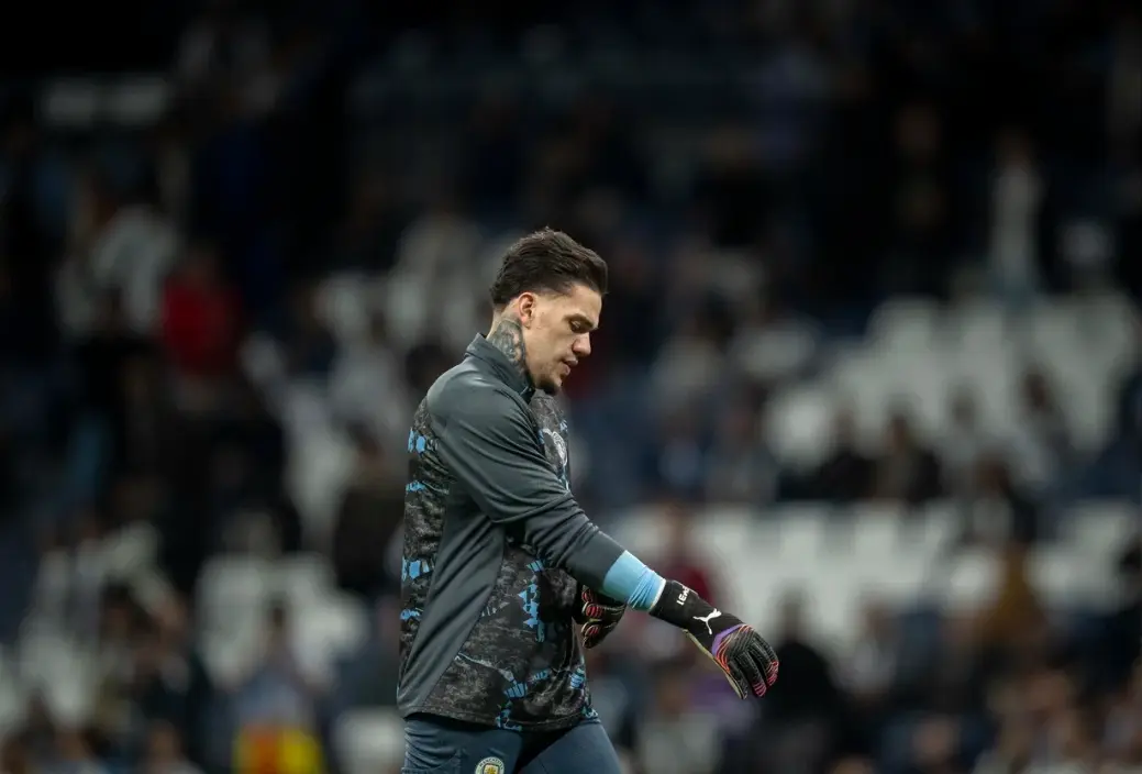Galatasaray Manager Labels Manchester City's Ederson a “Very Important Option