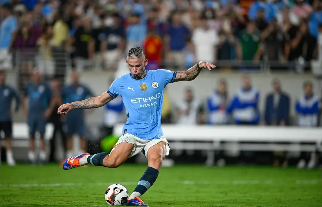Manchester City Could Pay to Offload Kalvin Phillips Amid Leeds Return Talks