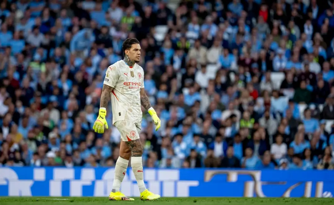 Fenerbahçe Enter Race for Manchester City’s Ederson Amid Turkish Transfer Interest