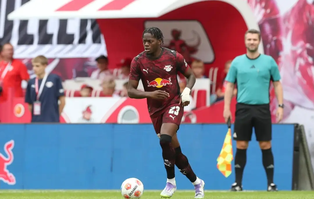 Manchester City Begin Transfer Talks for RB Leipzig Defender Castello Lukeba