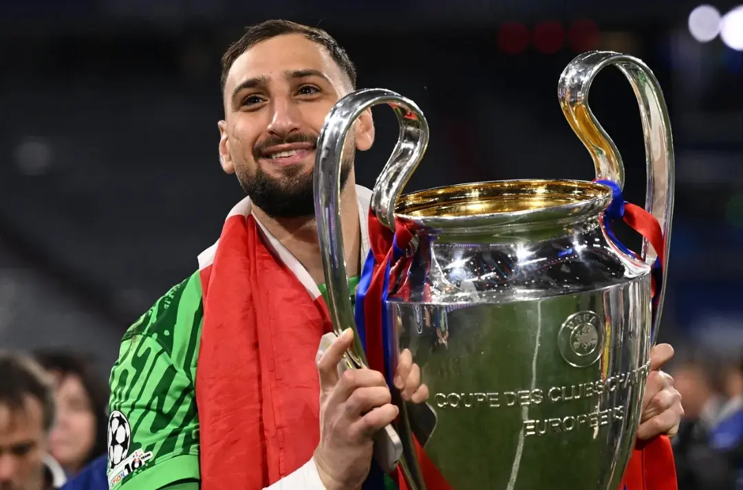 Pep Guardiola Approves Potential Donnarumma Signing as Manchester City Monitor Ederson Situation