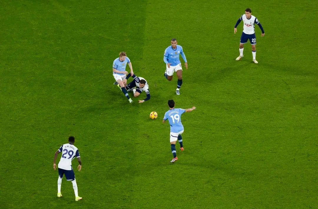 Galatasaray Retain Hope of Signing Manchester City Trio in Final Days of Transfer Window