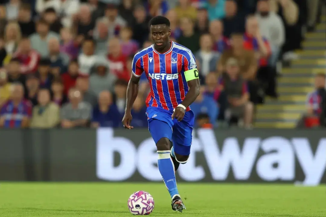 Manchester City Consider Entering Crystal Palace Defender