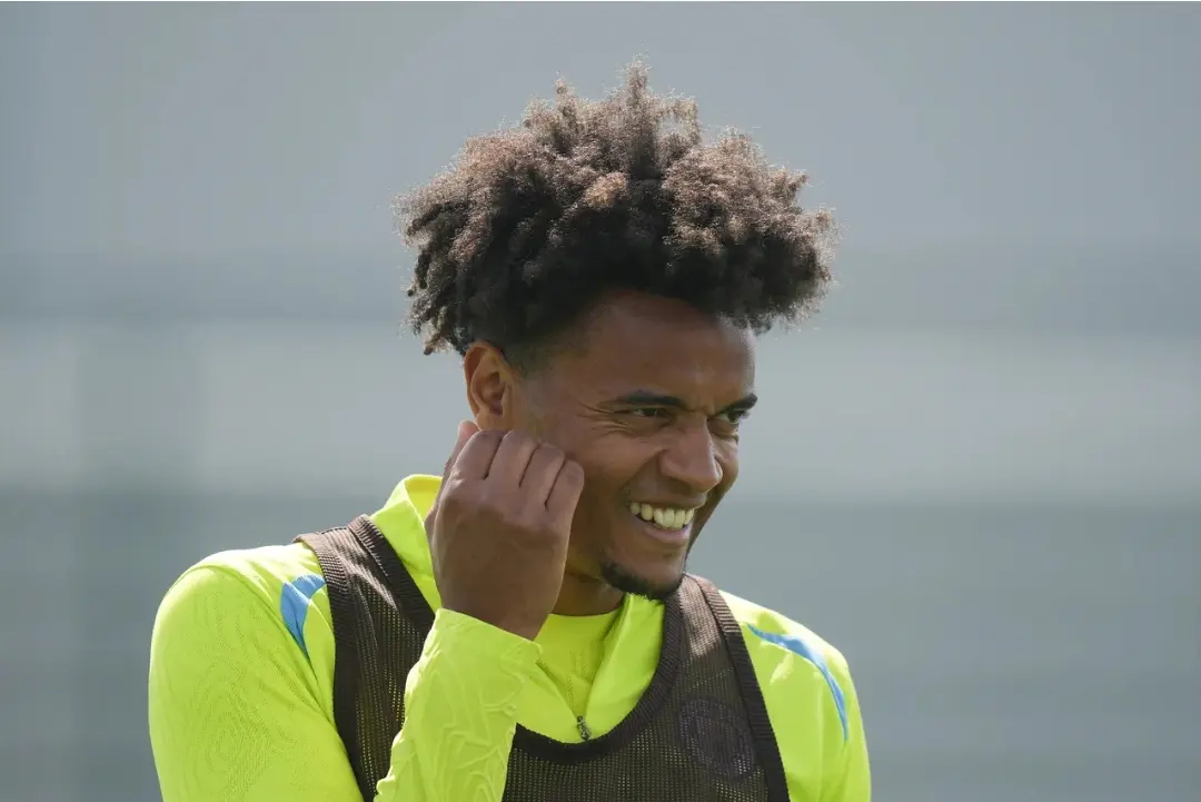 Manuel Akanji to Decide Manchester City Future Within 48 Hours as Transfer Battle Intensifies