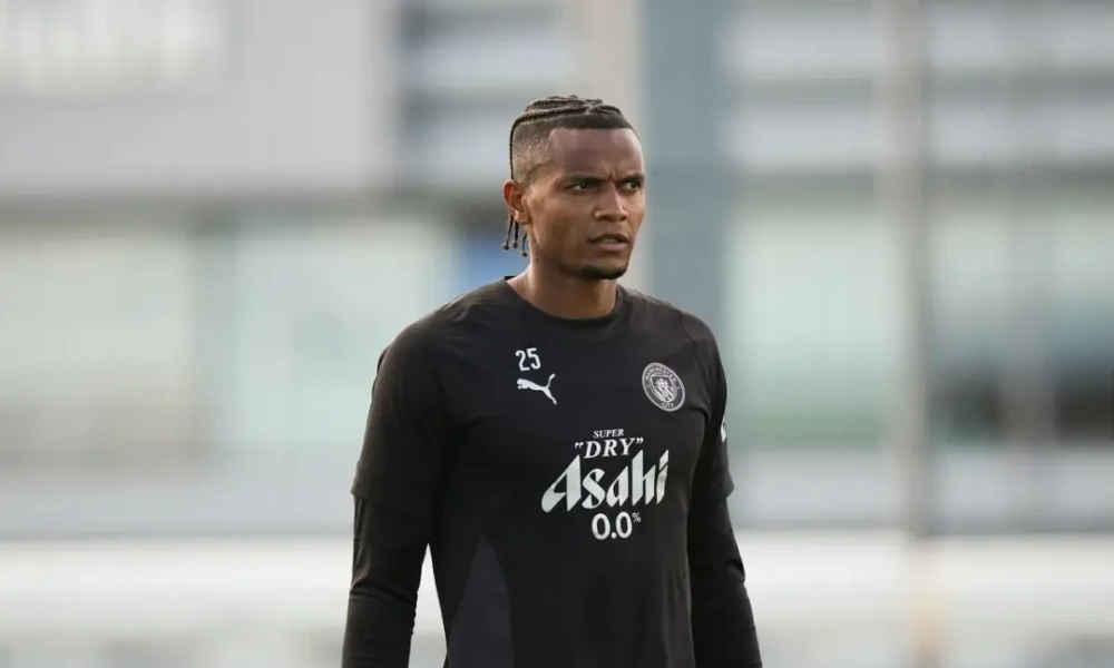 Tottenham Make Approach to Manchester City for Manuel Akanji Amid Late Transfer Window Drama