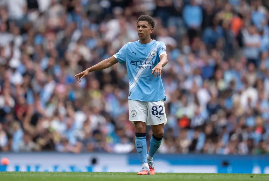 Rico Lewis Signs New Manchester City Contract Extension Until 2030