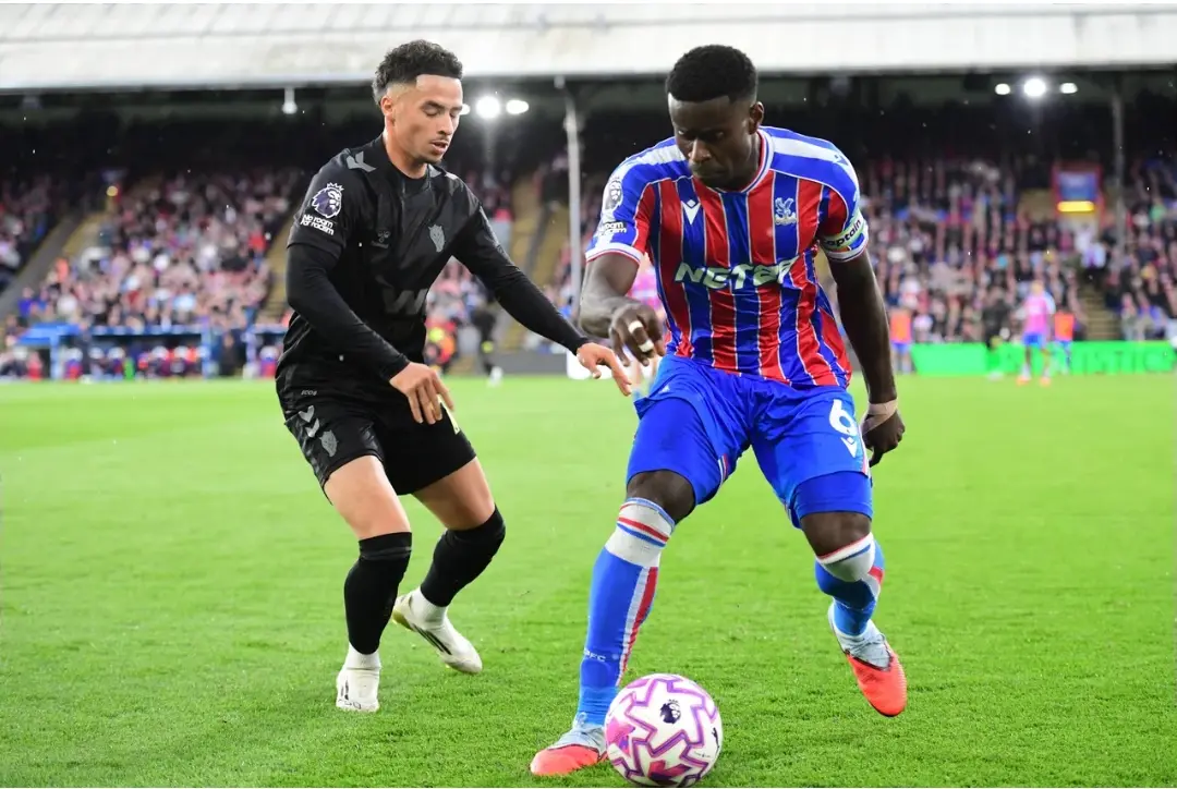 Manchester City Enter Transfer Battle with Liverpool to Sign Premier League Star