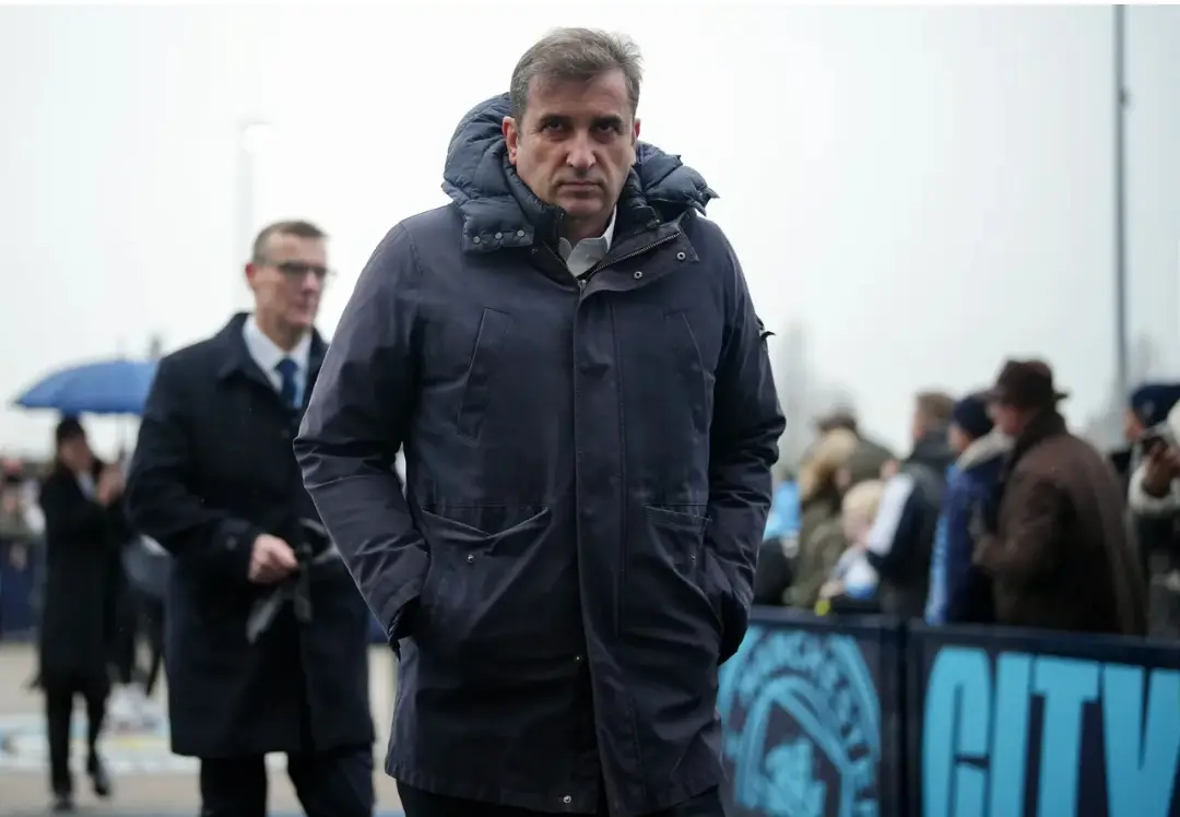 Manchester City CEO Ferran Soriano Spotted Flying Home on Crowded Ryanair Flight
