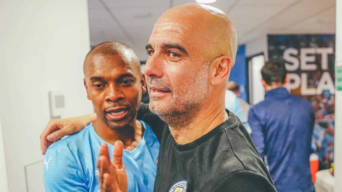 Guardiola Congratulates Fernandinho on 'Amazing, Outstanding' Career