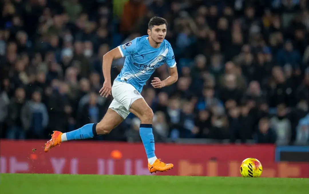 Liverpool transfer link dismissed as Manchester City send firm message over centre-back future