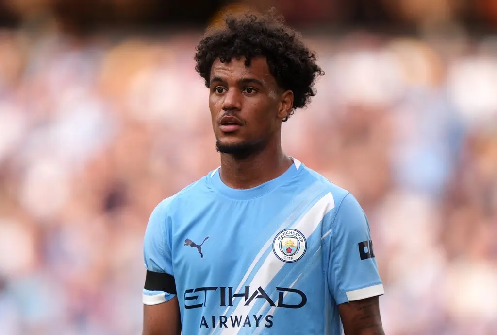 Oscar Bobb set for Fulham medical ahead of Manchester City exit